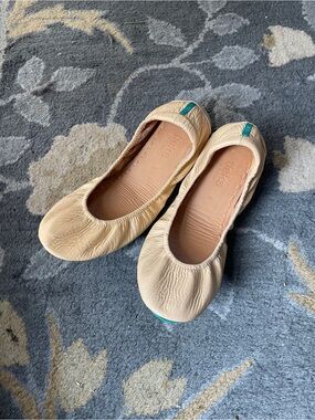 Tieks Biscotti Patent Ballet Flats Size 8